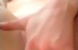 Hot teens masturbate and squirt