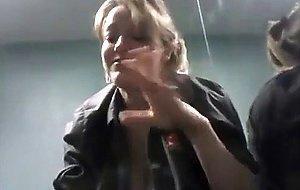Econolodge employee sucking and fucking at work motherless