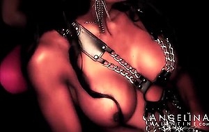 Ebony tranny gets her dong sucked