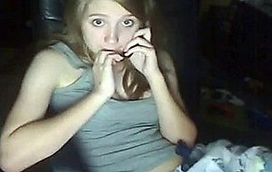 Superbe teen de 19 ans se...