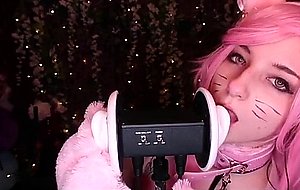 Sexy kitty lick