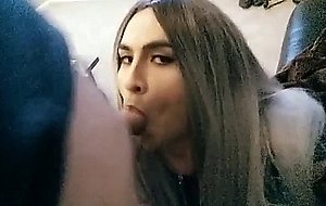 Cute colombian cd sucking cock and gets beautifull facial