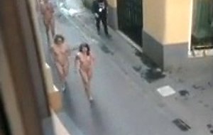 Spencer tunick's mass nudity event in valencia 