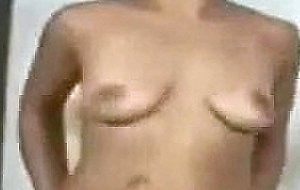Amateur babe gets spermshot after sucking penis