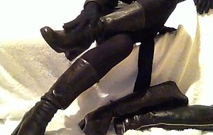Cd leather slut