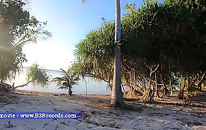 Cowboy hat quickie blowjob in the beach shore