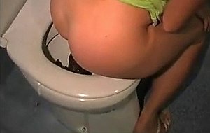 Girl pooping on the toilet SEXTVX COM 