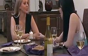Hot Lesbians 3some