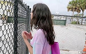 Vienna Black fucked outdoors for some cash