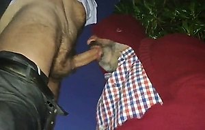 Mature married fucks me in the field maduro casad