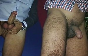 Mature married fucks me in the field maduro casad 