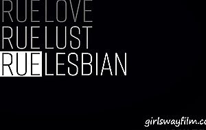 True Lesbian Show Me Your Room