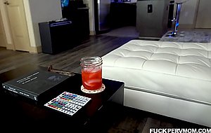 Stepmom jennifer white pussy or...