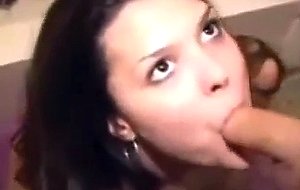 College slut doin it in the bathroom