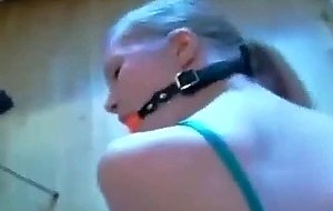 Russian girlfriend ass fucked on amateur porn video