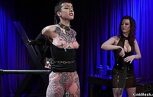 Lezdom in latex whips alt slave