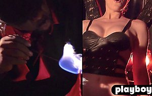 Sexy blonde experienced amazing touches by a horny lesbian babe