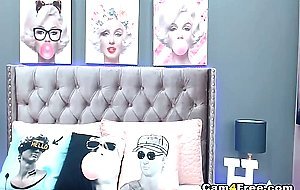 Hot Flawless babe Fuck Her Pussy With Dildo live