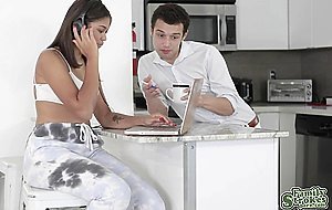 Michelle and Johnny fucks to keep each other entertain