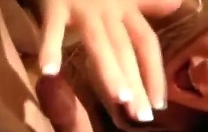 Teen gf gets a facial in a car!