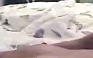 Hubby eats cum from wifes pussy
