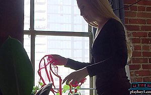 Bubble butt teen blonde Emma Starletto solo masturbation after an interview