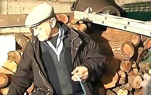 Papy bangs a very honey teen