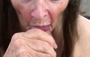 Granny Makes Handjob For Eat Sperm 02