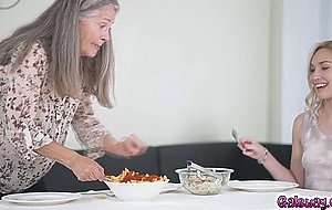 Daya seduces Claire by eating her pussy under the table