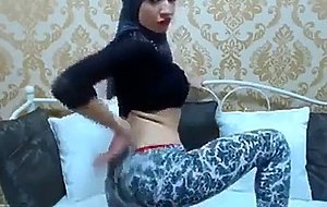 Sexy Paki Slut On Cam!