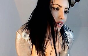 Amazing Chick fingerfucking herself and loving it