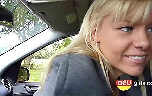 Deutsche MILF Creampie im Freien
