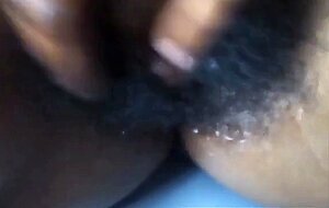 NEGRA PELUDA
