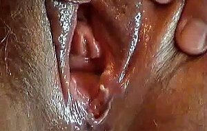 mature plays with her asshole