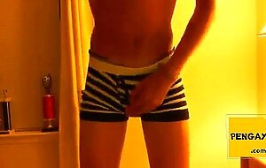 AMAZING twink in hot underwear wanks off!