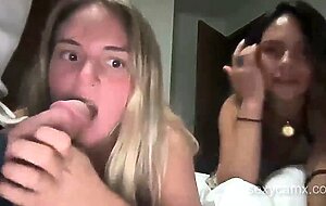 Amateur blonde slut get her asshole and pussy fucked live at sexycamx