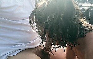 Blondieblow, risky public bj on the beach near the people