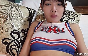 Face exposed when the amateur older sister took off her clothes it was amazing her big labia majora
