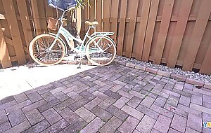 Bang yngr, skyler storm