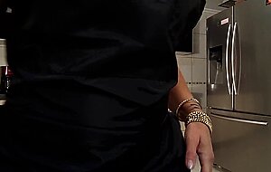 Monicasanthiagoxxx, masturbating...