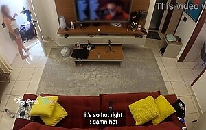 Hot wife thay ksada was recognized by the delivery man, she lets him suck her on the living