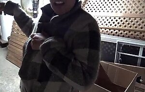 Big ass french amateur whore has anal sex in abondoned building