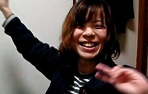 Japanese MILF Secretary in Silent Amateur Video