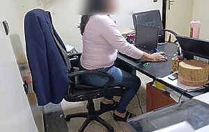My boss at work asked me to fuck her every day in exchange for a raise. she said she wanted