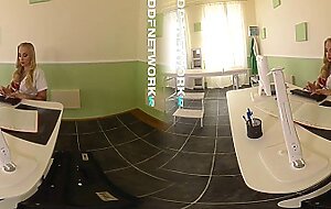 DDFNetwork VR - Busty Kayla Green masturbates for you in VR