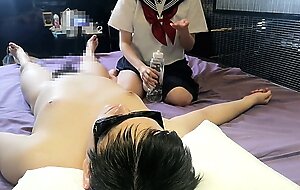 Slut's handjob ♡ If you can put up with it for 5 minutes, ejaculate at the woman on top posture