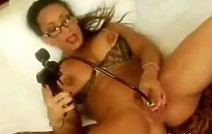Mature big tits housewife experiment her pussy