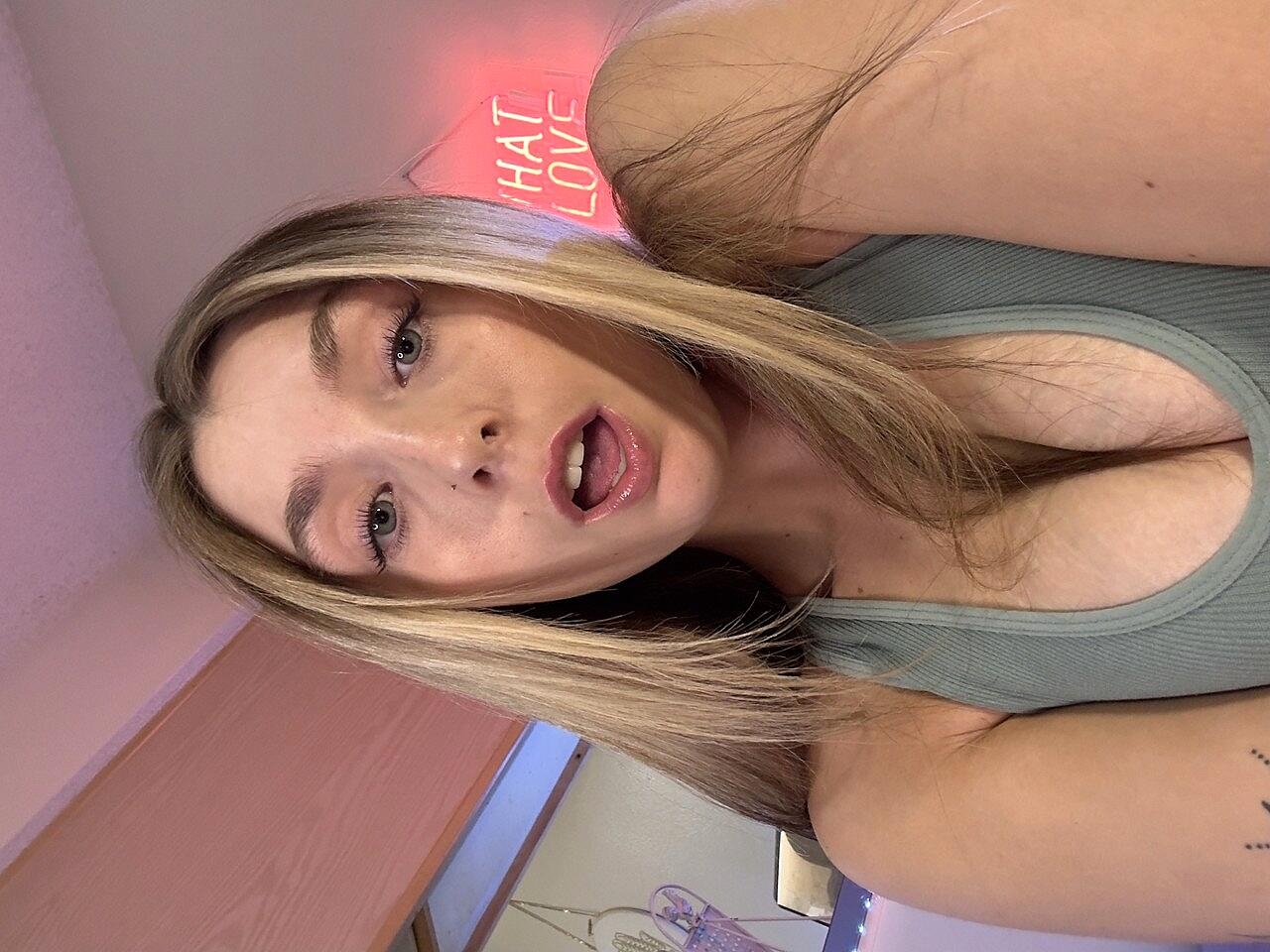 Gorgeous Blonde Babe Kacy Bumsy Showing Off Her Sexy Cleavage In A Solo Amateur, Babe, Beautiful, Blonde, Solo