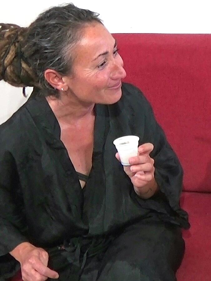 Mature Amateur Gets Her Twat Sucked Before Getting Pounded On A Couch Amateur, Mature, Milf