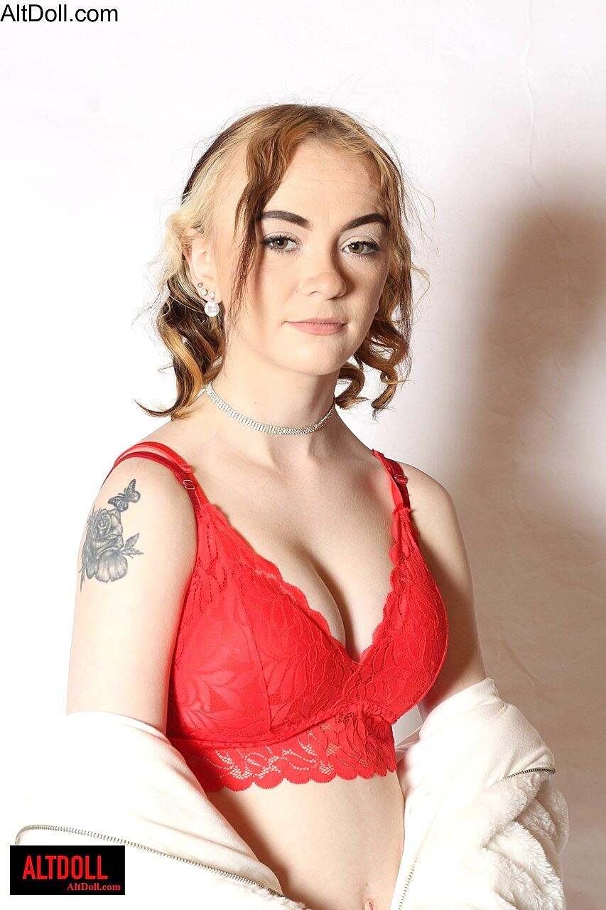 Alt Doll Alt Doll
